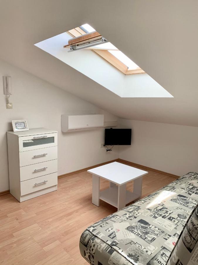Apartments Happy Stay Center Baska מראה חיצוני תמונה