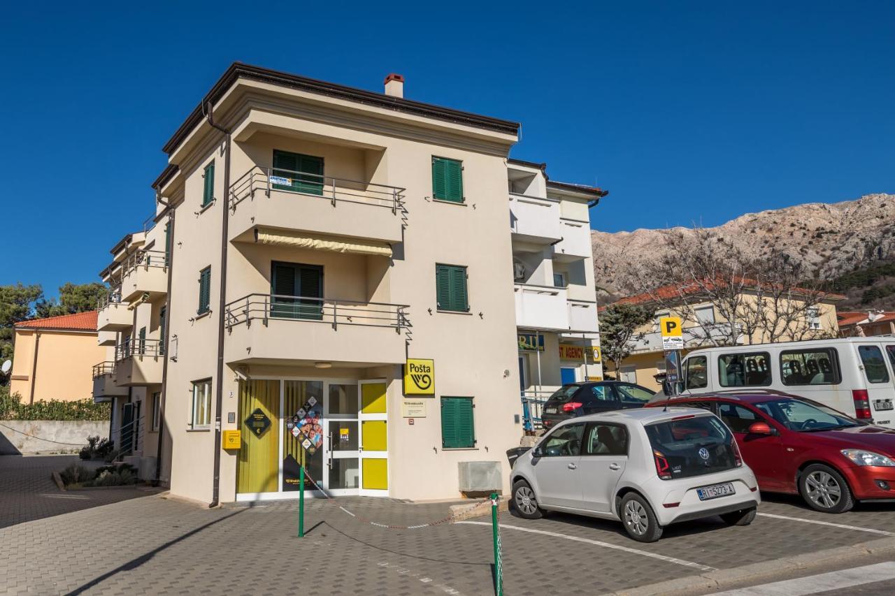 Apartments Happy Stay Center Baska מראה חיצוני תמונה