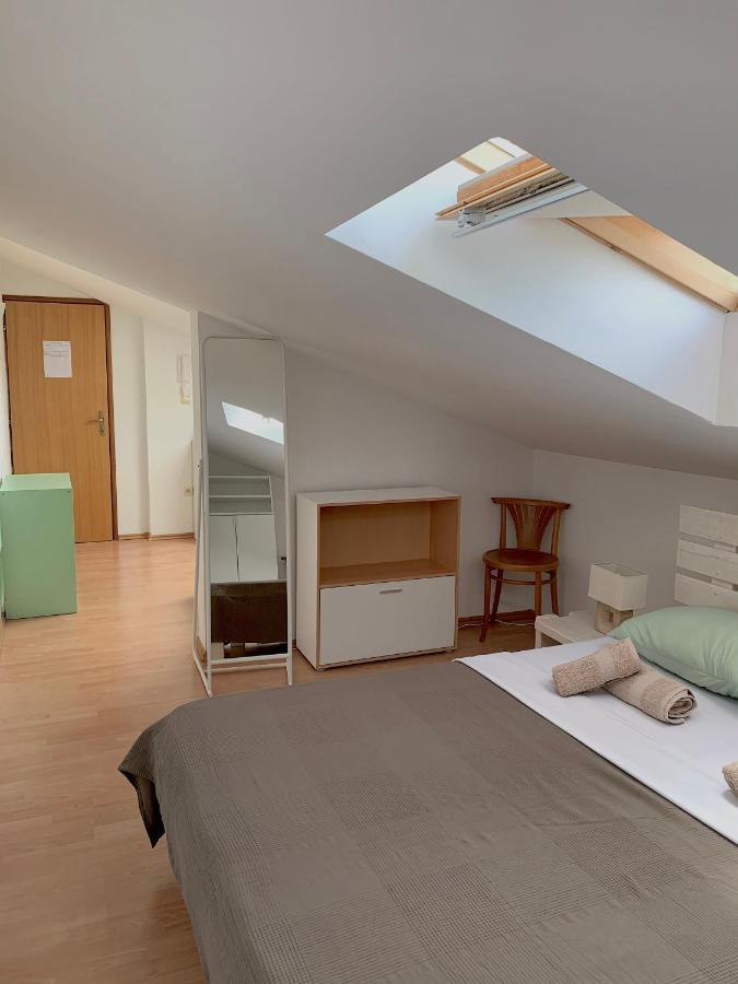Apartments Happy Stay Center Baska מראה חיצוני תמונה